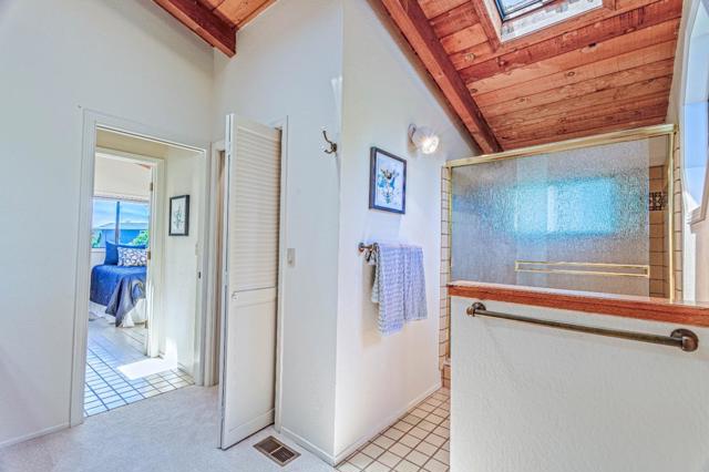 135 Seabreeze Place, Aptos CA: https://media.crmls.org/mediaz/a3c1591f-f953-4e86-84fa-f0cd8ee6379d.jpg