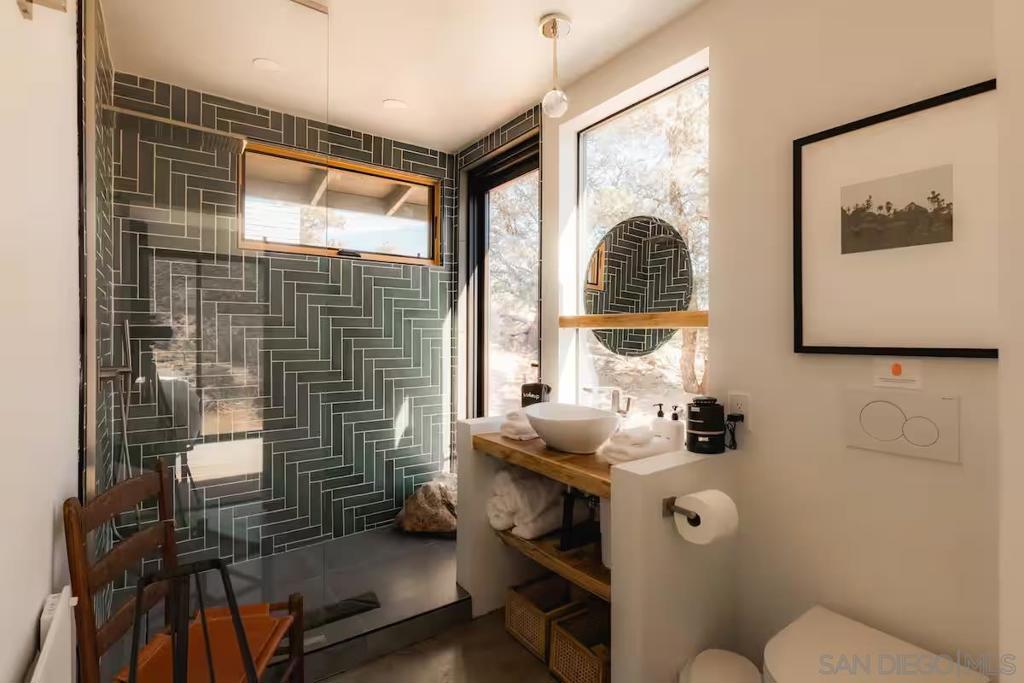 MLS #250043924SD image #26