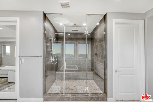 20254 Liverpool Way, Porter Ranch CA: https://media.crmls.org/mediaz/a3c2905c-4c59-43c0-b946-fc764c779567.jpg