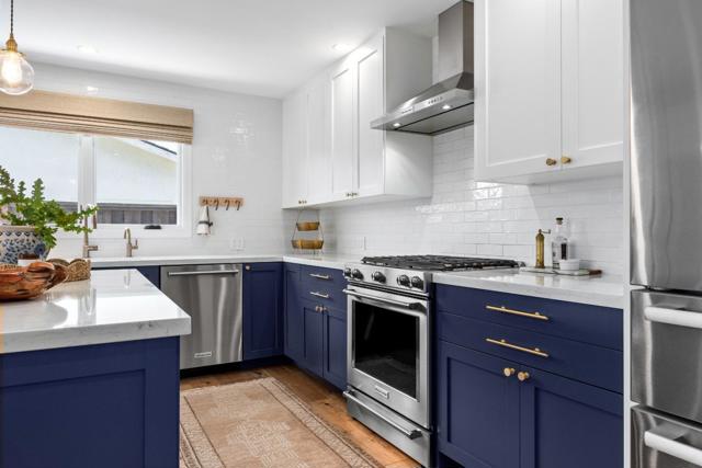 5090 Chiquita Way, Soquel CA: https://media.crmls.org/mediaz/a3c2dc4d-b484-43d9-b6a2-f40e50e648c6.jpg