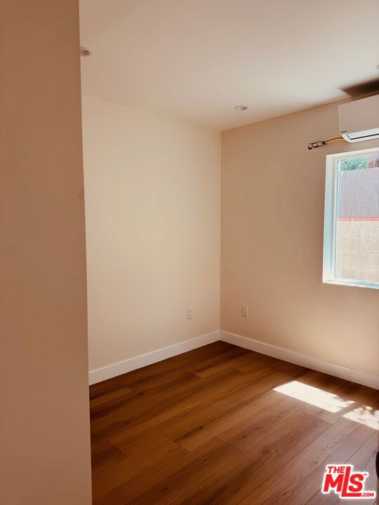 7841 Peachtree Avenue, Panorama City CA: https://media.crmls.org/mediaz/a3c3123b-eac9-4f1c-8216-1b9f7c063009.jpg
