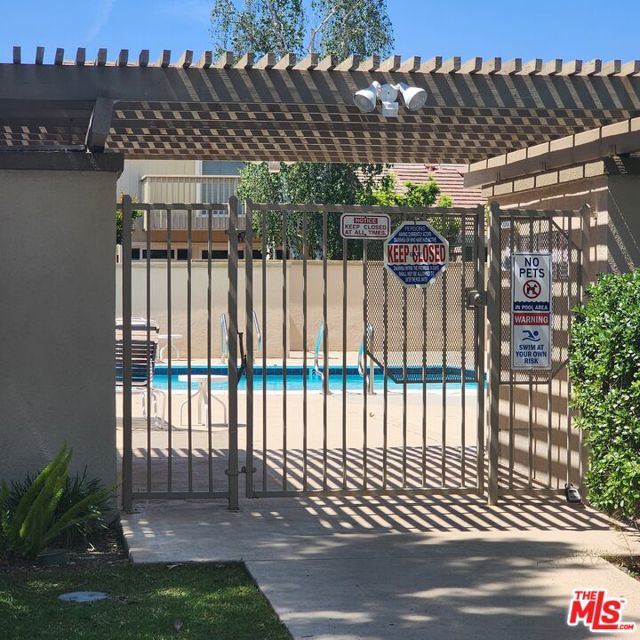 32134 Beachlake Lane, Westlake Village CA: https://media.crmls.org/mediaz/a3c344ea-5600-459c-9476-34c06e298b07.jpg