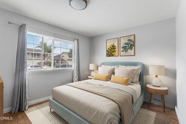 1215 Lawrence Way, Oxnard CA: https://media.crmls.org/mediaz/a3c3909f-b373-4480-9434-0165d5e10446.jpg