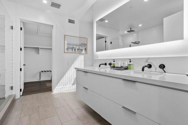 508 N Tremont Street, Oceanside CA: https://media.crmls.org/mediaz/a3c3b150-879b-4aac-8b1c-87e2c3060d88.jpg