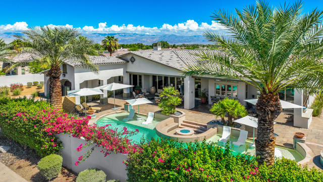 54780 Damascus Drive, La Quinta CA: https://media.crmls.org/mediaz/a3c4029d-f6d8-4dc0-acc9-d68e784ef1f4.jpg