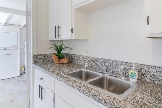 260 E St, Chula Vista CA: https://media.crmls.org/mediaz/a3c4aa86-03e7-47ea-9de1-8402873df357.jpg