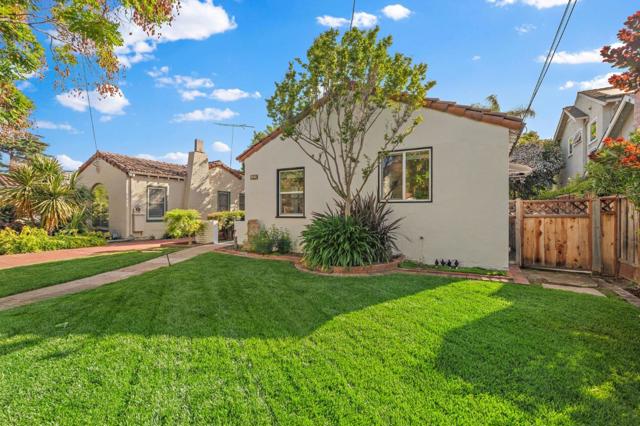 1071 Merle Avenue, San Jose CA: https://media.crmls.org/mediaz/a3c4c63b-e826-4636-bdc9-2122fec6c933.jpg