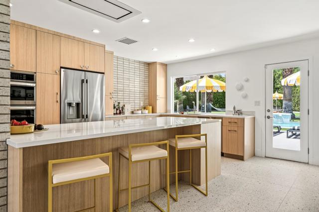 165 S Avenida Elenora, Palm Springs, CA 92262