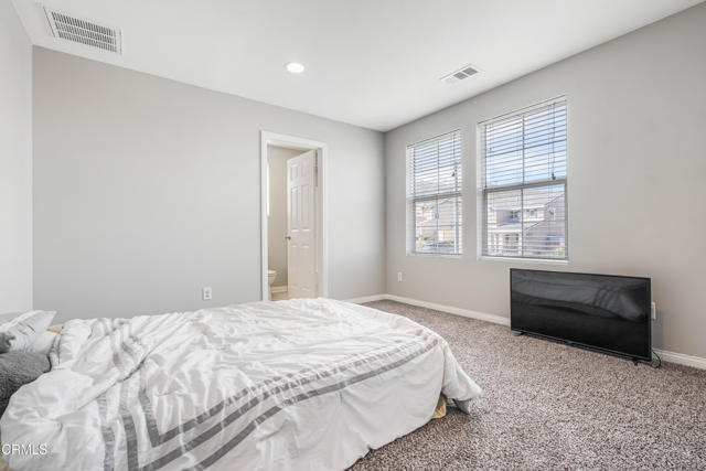 Detail Gallery Image 12 of 19 For 37530 Henna Ln, Palmdale,  CA 93551 - 3 Beds | 2/1 Baths