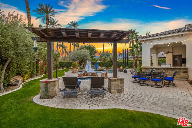 81945 Elynor Court, La Quinta CA: https://media.crmls.org/mediaz/a3c6a592-a25e-441e-93d5-e39b3fe9d4d5.jpg