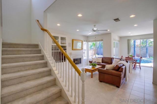 11841 Treewind Ct, San Diego CA: https://media.crmls.org/mediaz/a3c7d752-5568-4744-bb14-5d32f6d856e6.jpg
