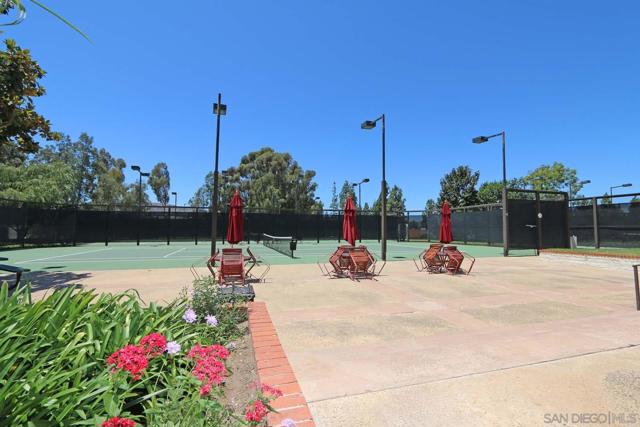 17489 Carnton Way, San Diego CA: https://media.crmls.org/mediaz/a3c82d3a-56c3-4783-84e4-81b535e5472f.jpg