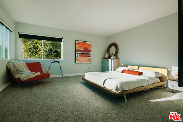 28333 Foothill Drive, Agoura Hills CA: https://media.crmls.org/mediaz/a3c88e7e-fdc5-4363-83d1-3f652f03bb3f.jpg