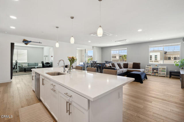 Detail Gallery Image 7 of 28 For 2800 Wagon Wheel Rd #304,  Oxnard,  CA 93036 - 3 Beds | 2/1 Baths