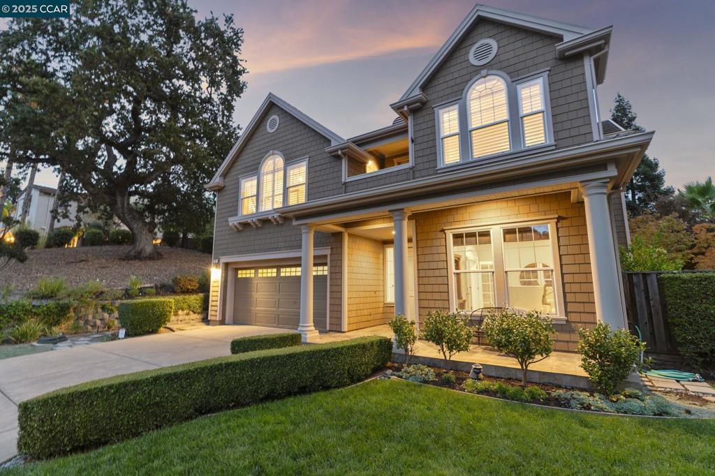 212 Hawk Ct