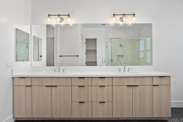 Detail Gallery Image 17 of 39 For 1208 Stonemark Place #MAIN HOUSE,  Vista,  CA 92081 - 6 Beds | 5 Baths