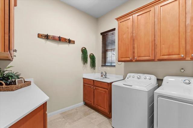 40426 Calle Estela, Indio CA: https://media.crmls.org/mediaz/a3ca9760-a2c0-4103-9f0c-31315bc703a8.jpg
