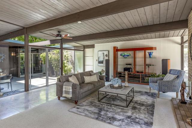 19269 De Havilland Drive, Saratoga CA: https://media.crmls.org/mediaz/a3caa1b9-6c16-4bc4-9224-e8d8bf4906b1.jpg