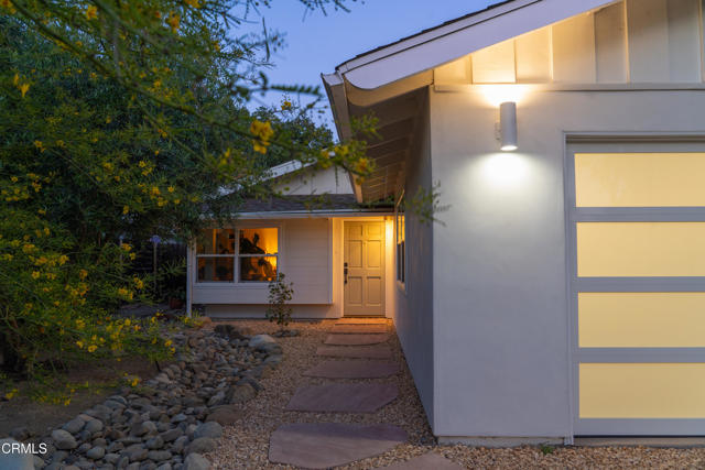 202 N. Fulton Street, Ojai CA: https://media.crmls.org/mediaz/a3cb290b-2149-4263-a3ee-c24e3287f856.jpg
