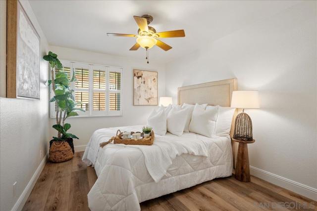 721 Buena Tierra Way, Oceanside CA: https://media.crmls.org/mediaz/a3cb7532-0df8-40d6-aa28-0dbe491b2649.jpg