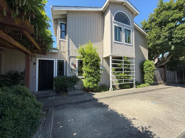 269 Bush Street, Mountain View CA: https://media.crmls.org/mediaz/a3cc8b1c-cb1d-4097-82ad-5b5a00a574ec.jpg