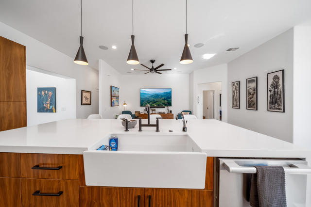 53770 Avenida Rubio, La Quinta CA: https://media.crmls.org/mediaz/a3cc8efd-0d00-4e3a-8790-7182e7e2645b.jpg