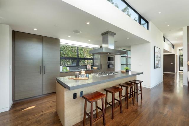5 Drayton Road, Hillsborough CA: https://media.crmls.org/mediaz/a3cd1e0a-faab-45da-8cf4-52d84440fdf4.jpg