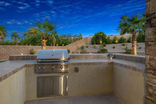 74425 Zeppelin Drive, Palm Desert CA: https://media.crmls.org/mediaz/a3ce8d24-b39d-4e0a-9798-ebe94185ac24.jpg