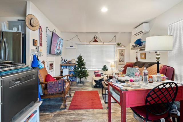 197 Nottingham Avenue, Redwood City CA: https://media.crmls.org/mediaz/a3cea331-45f5-4319-b649-506c077ab37c.jpg