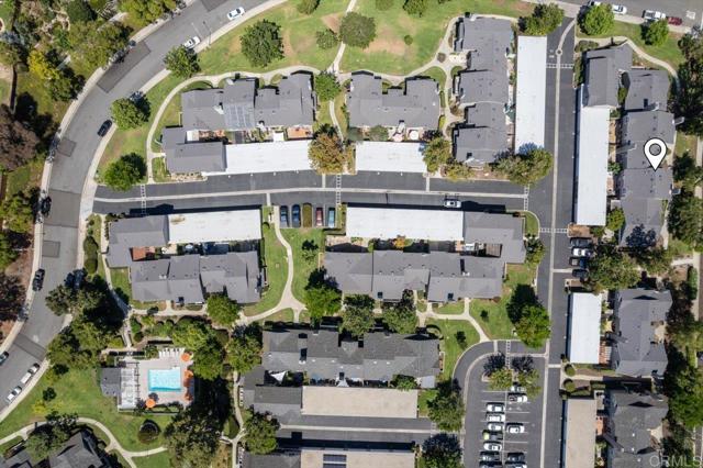 1977 Country Grove Lane, Encinitas CA: https://media.crmls.org/mediaz/a3cf1be1-a8f1-43b7-9822-1ec8d7abe9e7.jpg
