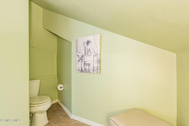 6564 La Cumbre Road, Somis CA: https://media.crmls.org/mediaz/a3cfcf2f-a793-4e98-8ec2-24706bf0ecb7.jpg