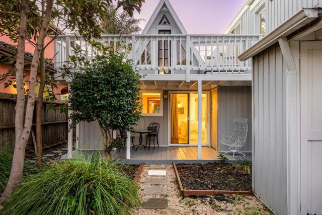 360 36th Avenue, Santa Cruz CA: https://media.crmls.org/mediaz/a3d05348-d071-4145-9a75-1b4e017f08ae.jpg