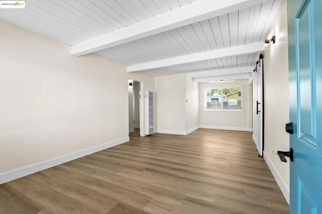 716 Williams Dr, Richmond CA: https://media.crmls.org/mediaz/a3d12e4e-b0ec-4da9-bfcb-c9ad0ffa9675.jpg