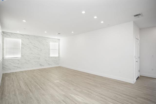 251 E Wrigleys Ave, Mountain House CA: https://media.crmls.org/mediaz/a3d1e051-2792-4f83-9b82-e4b33f478c75.jpg
