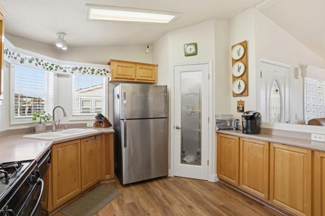 433 Sylvan Avenue, Mountain View CA: https://media.crmls.org/mediaz/a3d209b9-c7f7-4f10-ab2b-72782d4be40a.jpg