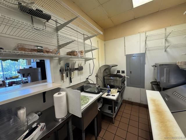 9350 Waxie Way #150, San Diego CA: https://media.crmls.org/mediaz/a3d261b0-f416-4b22-a373-0e846f41278b.jpg