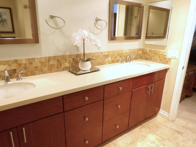 34451 Calle Las Palmas, Cathedral City CA: https://media.crmls.org/mediaz/a3d32ad4-f532-49c6-8c06-30009061d562.jpg
