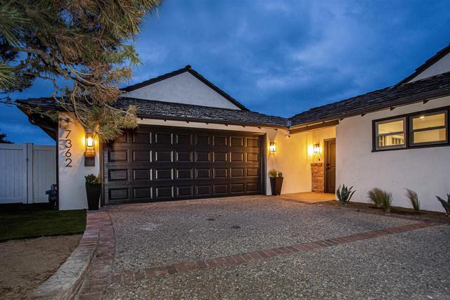 7362 Brodiaea Way, La Jolla CA: https://media.crmls.org/mediaz/a3d3b0c0-0891-4db4-833e-6ff437b84a9c.jpg