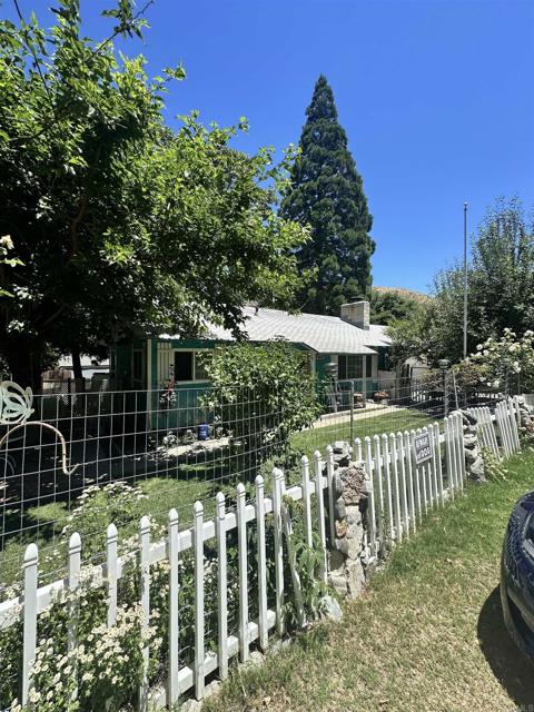 13954 Hazel Drive, Lytle Creek, California 92358, 2 Bedrooms Bedrooms, ,1 BathroomBathrooms,Residential,For Sale,13954 Hazel Drive,CRPTP2403551