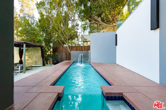 2738 Rinconia Drive, Los Angeles CA: https://media.crmls.org/mediaz/a3d483f6-7054-46a7-81c7-2bf9729c9edc.jpg