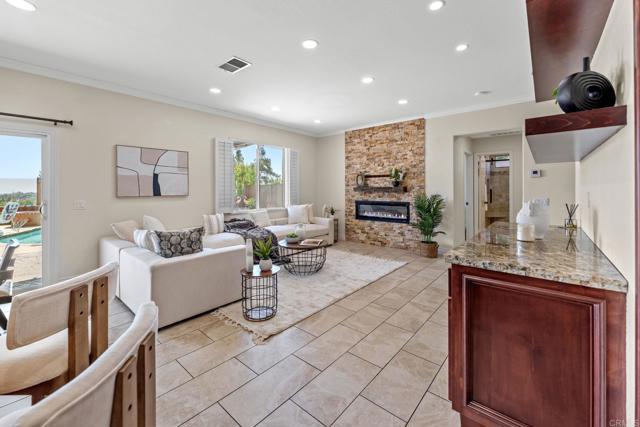 858 Via Barquero, San Marcos CA: https://media.crmls.org/mediaz/a3d4fe83-c823-450b-8804-294c812ed92e.jpg