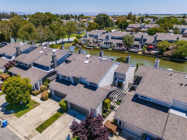 588 Marlin Court, Redwood City CA: https://media.crmls.org/mediaz/a3d52e0c-f085-4bfd-b227-f70239f1389c.jpg