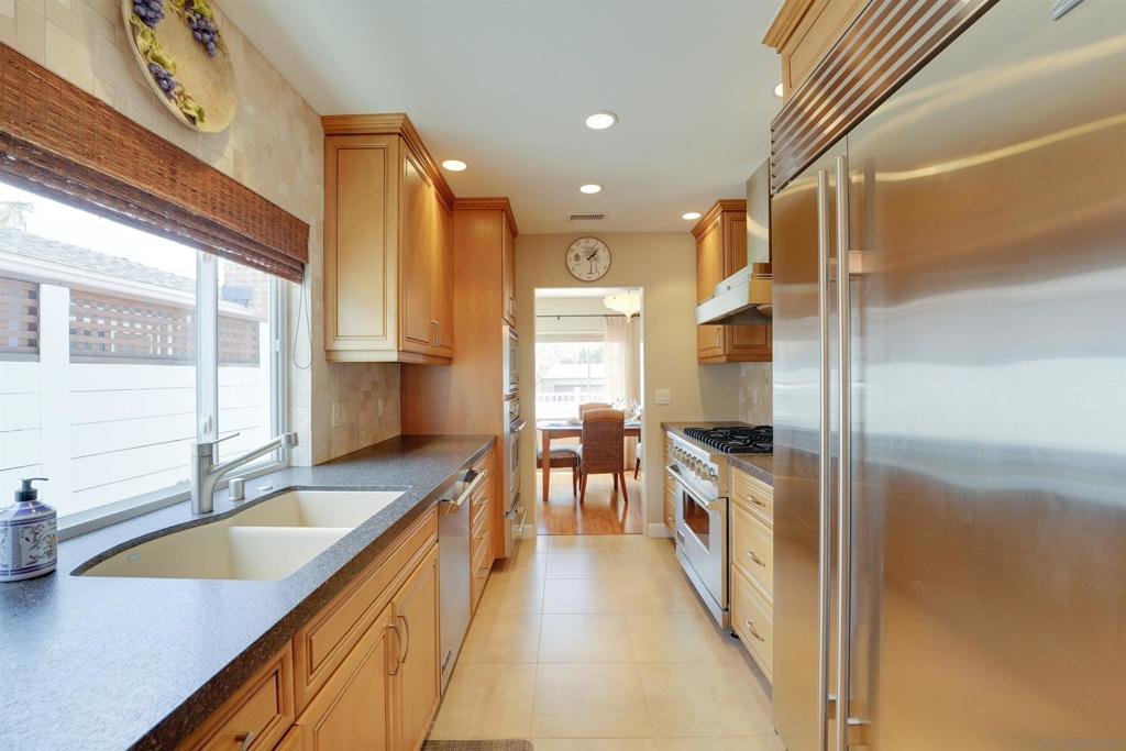 8139 Paseo Del Ocaso - photo 6
