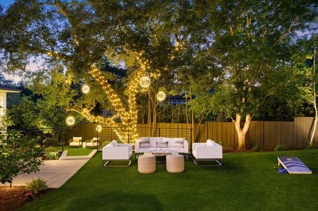 130 Stonehedge Road, Hillsborough CA: https://media.crmls.org/mediaz/a3d6190d-926b-4872-bb7f-cfd41e2f0406.jpg