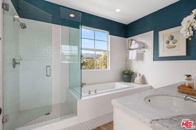 28870 Hampton Place, Malibu CA: https://media.crmls.org/mediaz/a3d6d5a3-ff0b-4720-920a-c0ac5e83d8ac.jpg