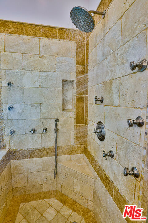9969 Westwanda Drive photo 20