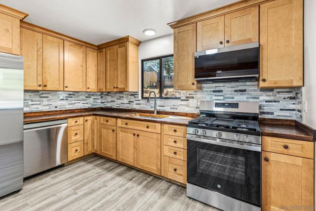 21838 Crestline Rd, Palomar Mountain CA: https://media.crmls.org/mediaz/a3d9e9fe-a5d4-444b-8933-768910625e43.jpg