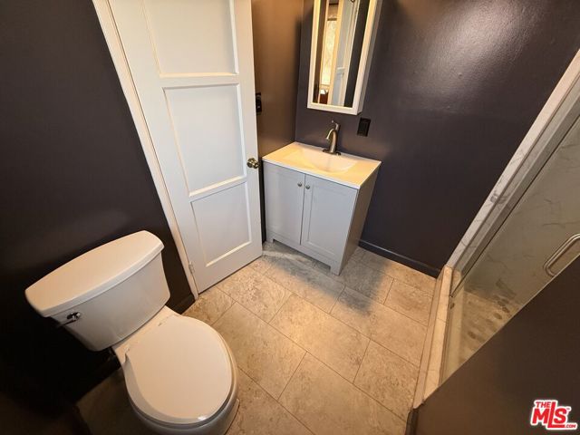 2952 Midvale Avenue, Los Angeles CA: https://media.crmls.org/mediaz/a3da4372-918f-48eb-8205-309e3542dacf.jpg