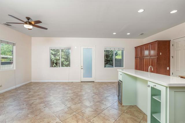 Detail Gallery Image 12 of 56 For 1701 Irwin St, Chula Vista,  CA 91913 - 5 Beds | 4/1 Baths