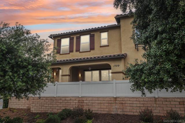 1709 Santa Carolina, Chula Vista CA: https://media.crmls.org/mediaz/a3dac04a-a718-4ff8-967b-ce8f8a9133ca.jpg